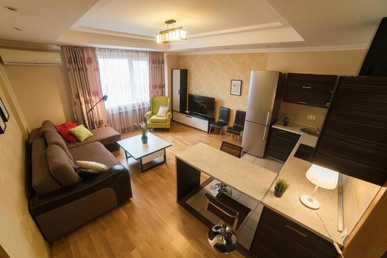 Manica Mega Towers Appartement Alma-Ata Buitenkant foto