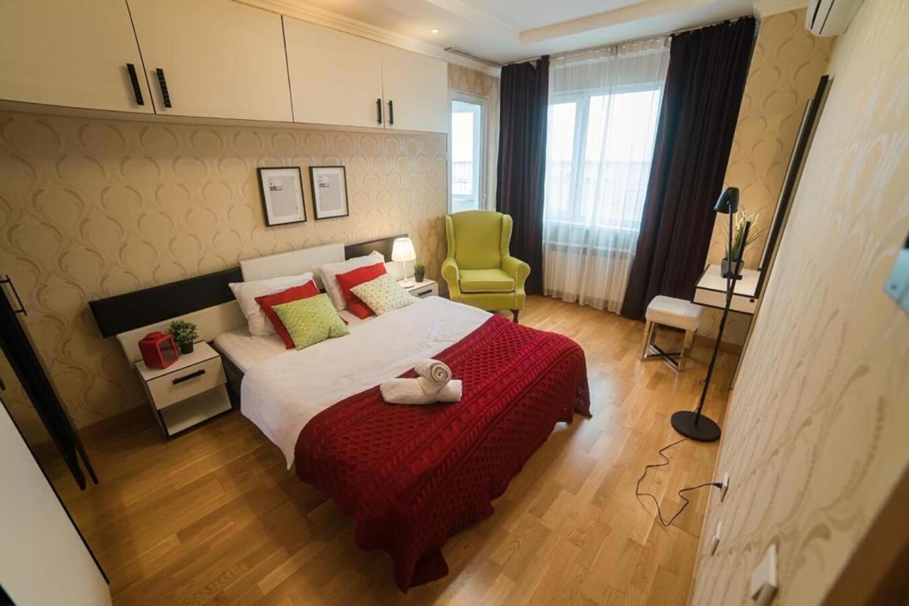 Manica Mega Towers Appartement Alma-Ata Buitenkant foto
