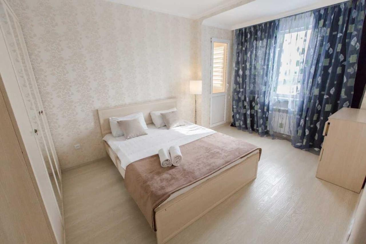 Manica Mega Towers Appartement Alma-Ata Buitenkant foto